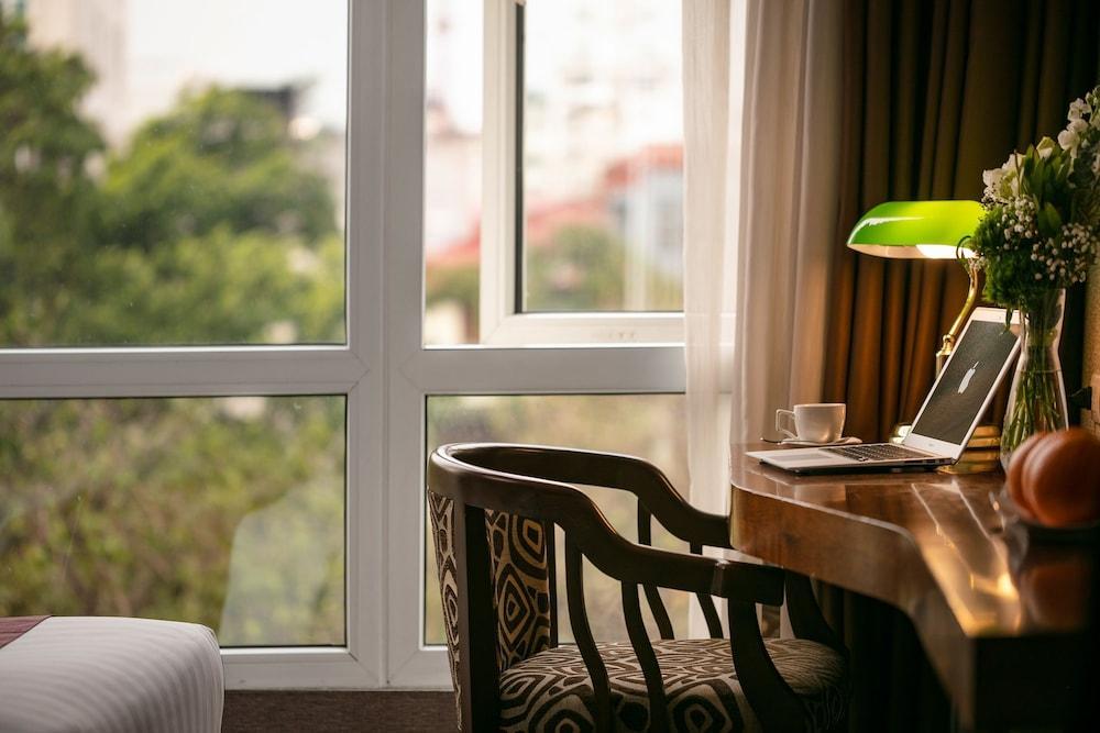 Le Carnot Boutique Hotel Hanoi Exterior photo